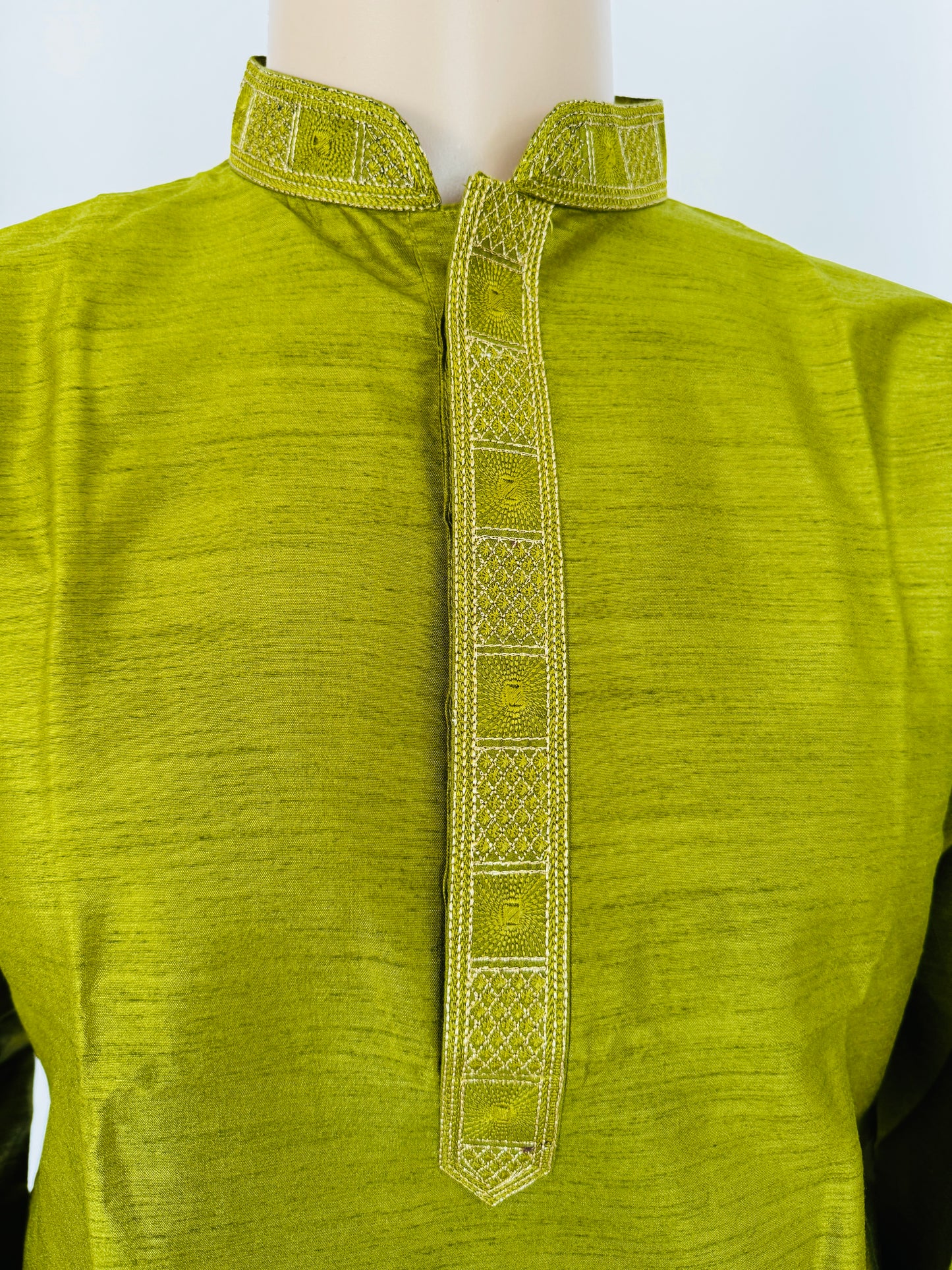 Silk Radiance – Emerald Forest Kurta Set